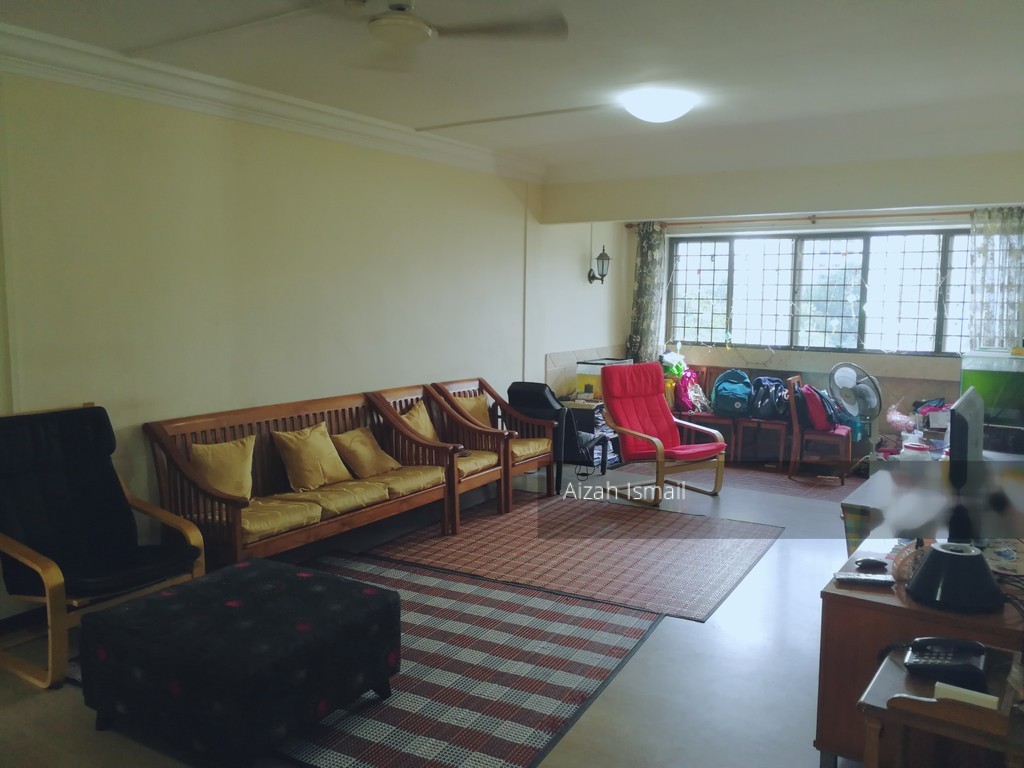 Woodlands Street 83 thumbnail photo